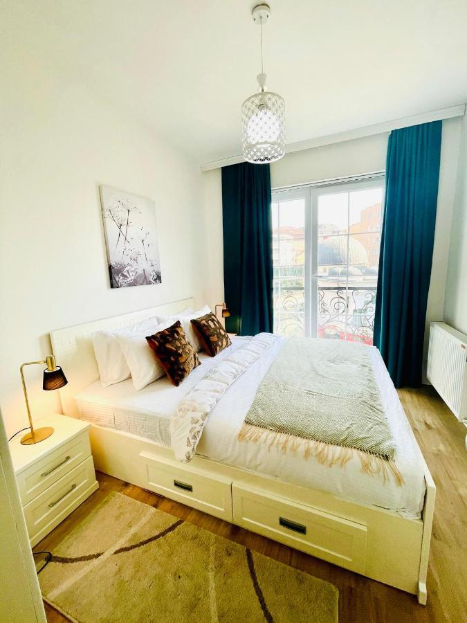 4 Llullat - City Center Apartment 普里什蒂纳 外观 照片